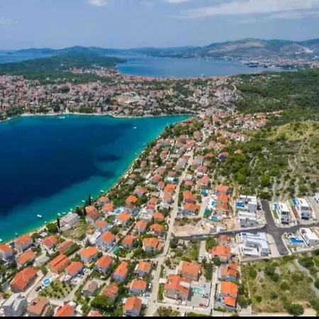 Apartment In Okrug Gornji 6113 Trogir