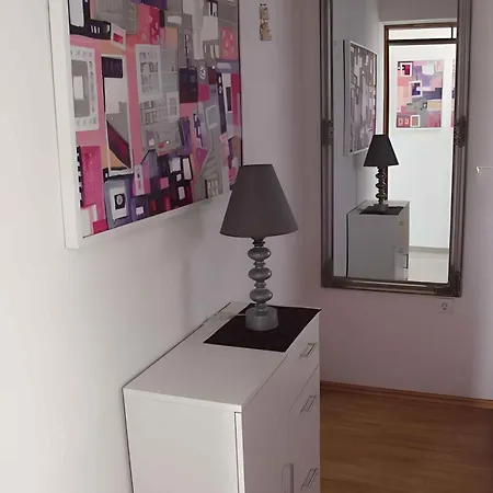 In Okrug Gornji 6113 Apartment